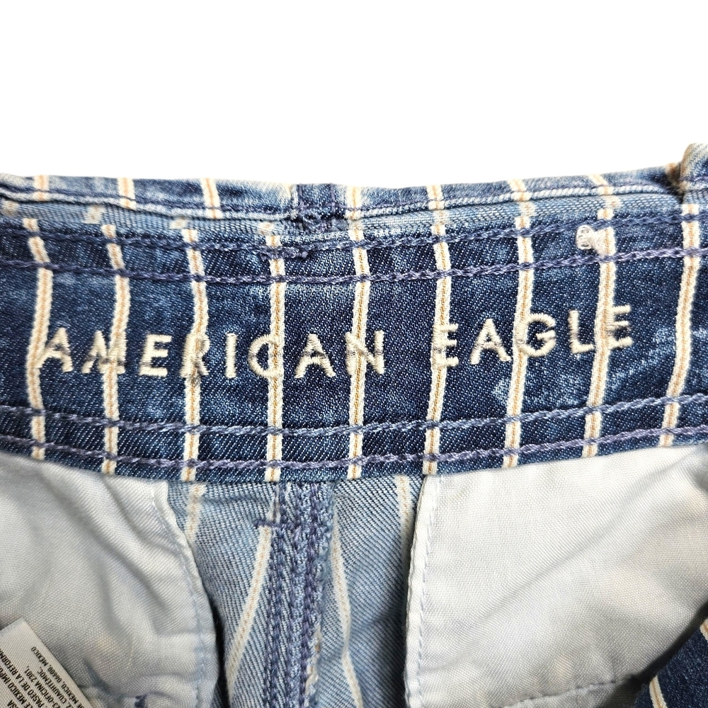 American Eagle Striped Chambray Paper Bag Waist Denim Shorts Size 4 - Picture 3 of 6